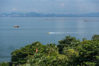Garden Sea View Resort