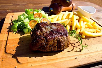 Minniborgir Cottages & Restaurant