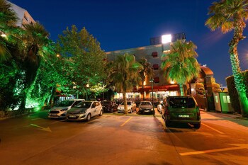 Boris Hotel
