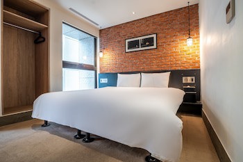 Check Inn Taipei Songjiang