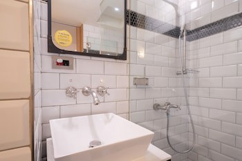 Check Inn Taipei Songjiang