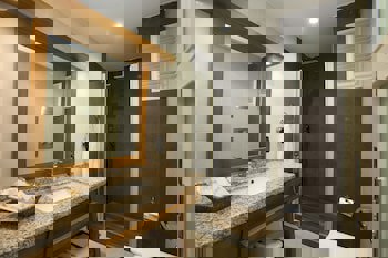 Dedeminn Marina Hotel