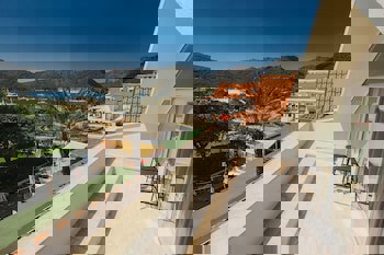 Dedeminn Marina Hotel