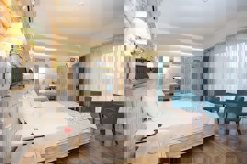 Dedeminn Marina Hotel