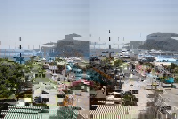 Dedeminn Marina Hotel