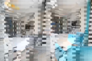 Dedeminn Marina Hotel