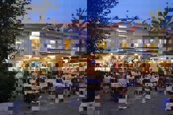 Dedeminn Marina Hotel