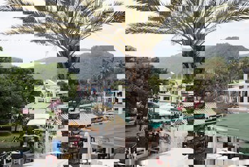 Dedeminn Marina Hotel