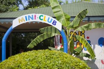 Children's play area - outdoor