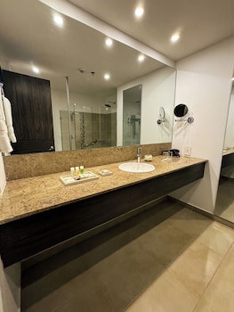 Hotel Mocawa Plaza Armenia