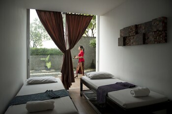 Grand Zuri Jababeka - Cikarang