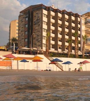 Sunday Beach Hotel