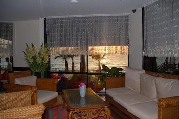 Sunday Beach Hotel