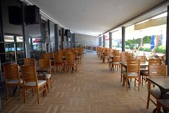Sunday Beach Hotel