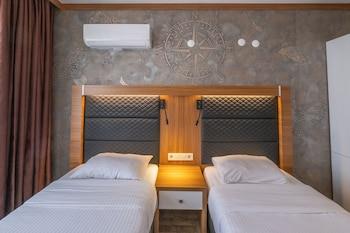 Sunday Beach Hotel