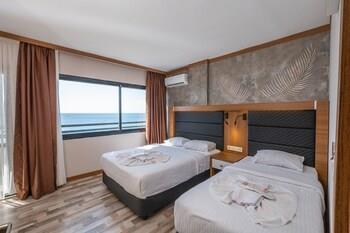 Sunday Beach Hotel