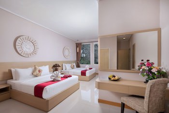 Royal Trawas Hotel & Cottages