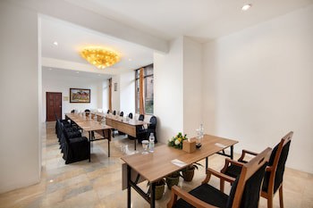Royal Trawas Hotel & Cottages