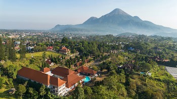 Royal Trawas Hotel & Cottages