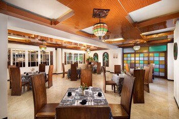 Royal Trawas Hotel & Cottages