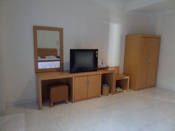 Arini Hotel