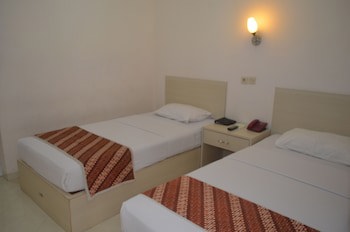 Arini Hotel