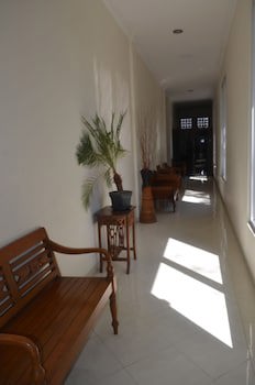 Arini Hotel