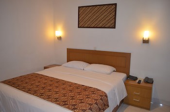 Arini Hotel