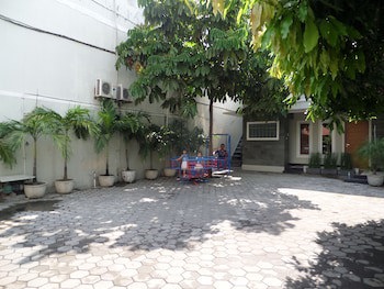 Arini Hotel