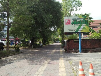 Arini Hotel