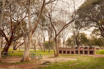 First Group Magalies Park