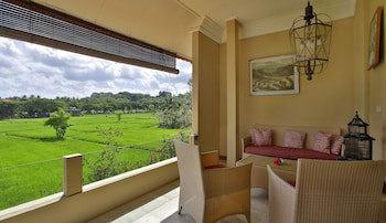 Green Field Hotel And Restaurant