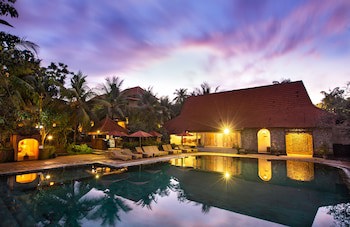Green Field Hotel And Restaurant