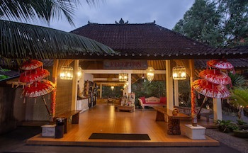 Green Field Hotel And Restaurant