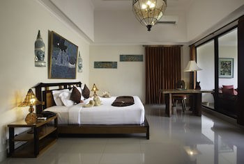 Green Field Hotel And Restaurant