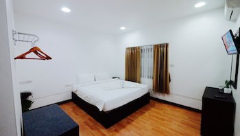 Basic Line Hotel At Loikroh
