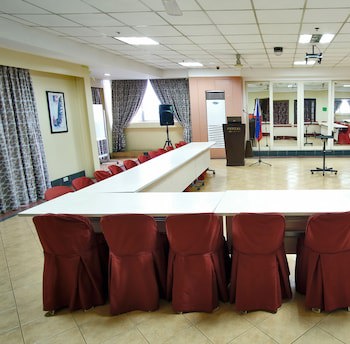 Fersal Hotel Malakas