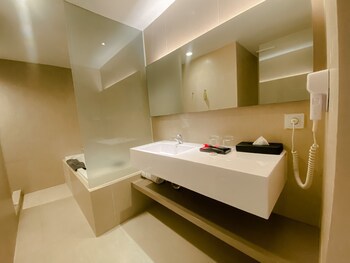 Grand Zuri Dumai (Adults Only)