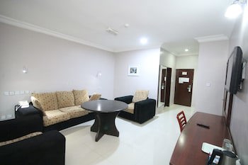 Denis Hotel