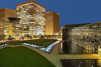Crowne Plaza Riyadh Rdc Hotel & Convention, An Ihg Hotel