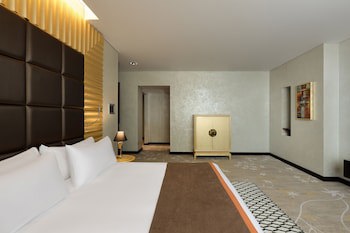 Crowne Plaza Riyadh Rdc Hotel & Convention, An Ihg Hotel