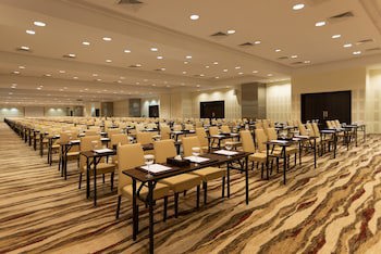 Crowne Plaza Riyadh Rdc Hotel & Convention, An Ihg Hotel