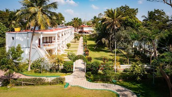 Great Trails River View Resort Thanjavur By Grt Hotels