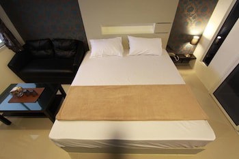 Bearing 26 Hotel