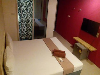 Bearing 26 Hotel