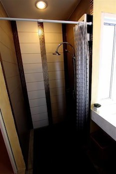 Bearing 26 Hotel