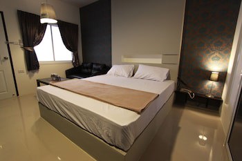Bearing 26 Hotel