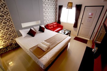 Bearing 26 Hotel