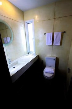 Bearing 26 Hotel