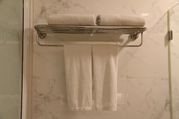 Crystal Palace Luxury Hotel